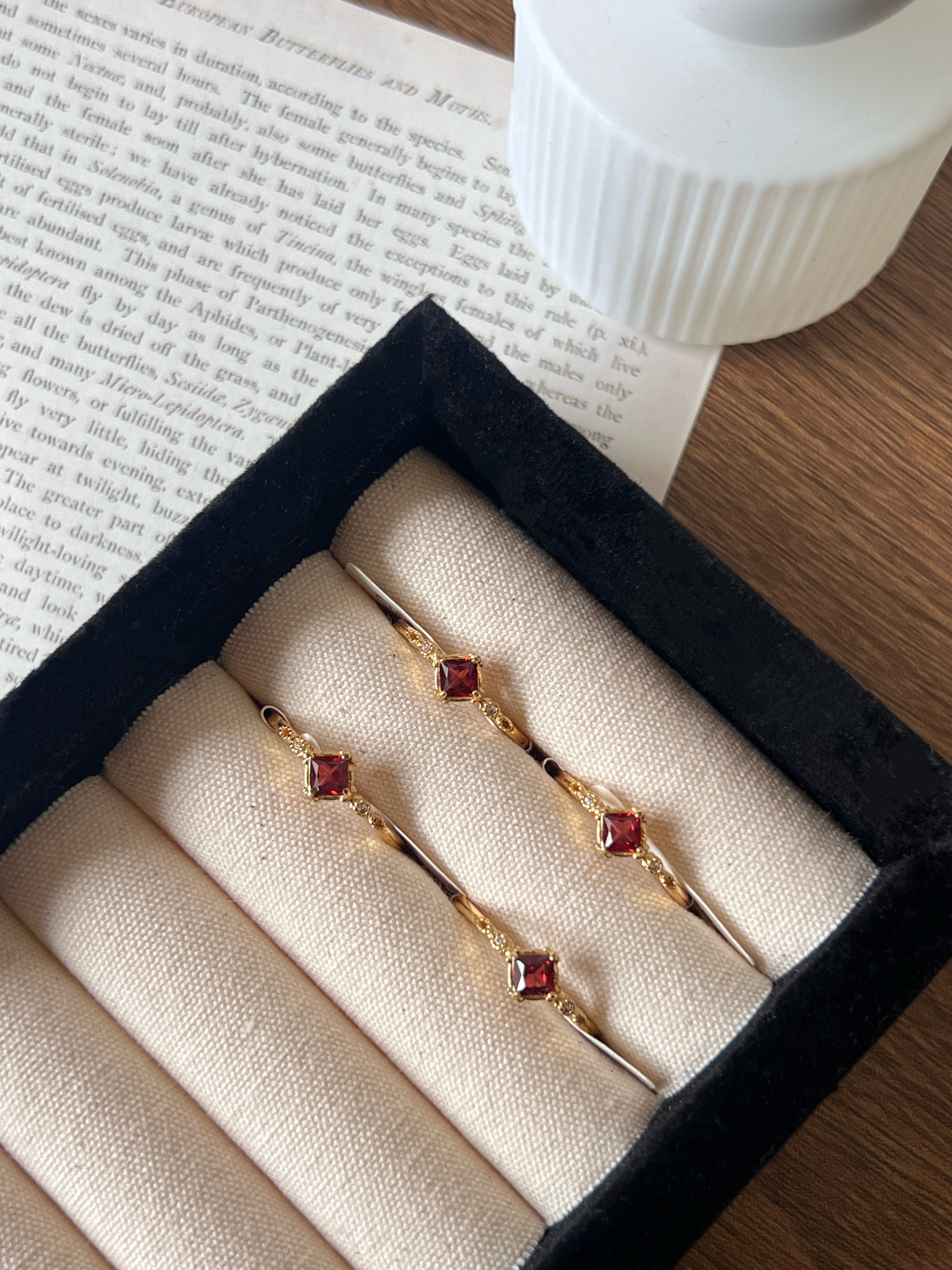 ℙ𝕦𝕗𝕗𝕤｜石榴石戒指｜可調式戒圍