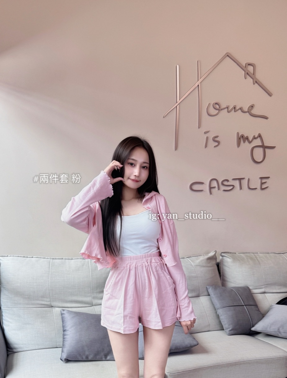 木耳邊排扣連帽上衣+短褲set