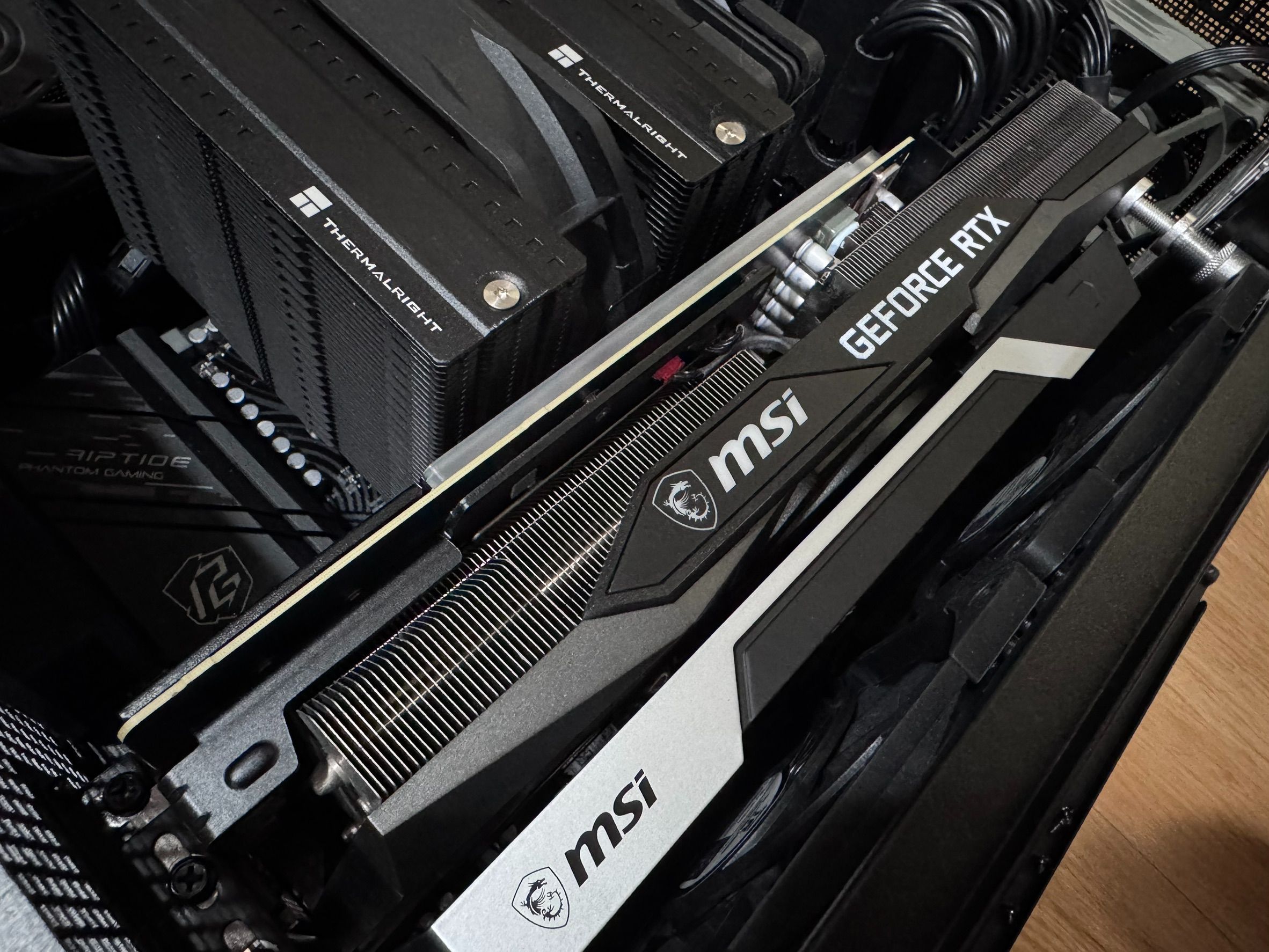 微星 GeForce RTX™ 3080 Ti GAMING X TRIO 12G