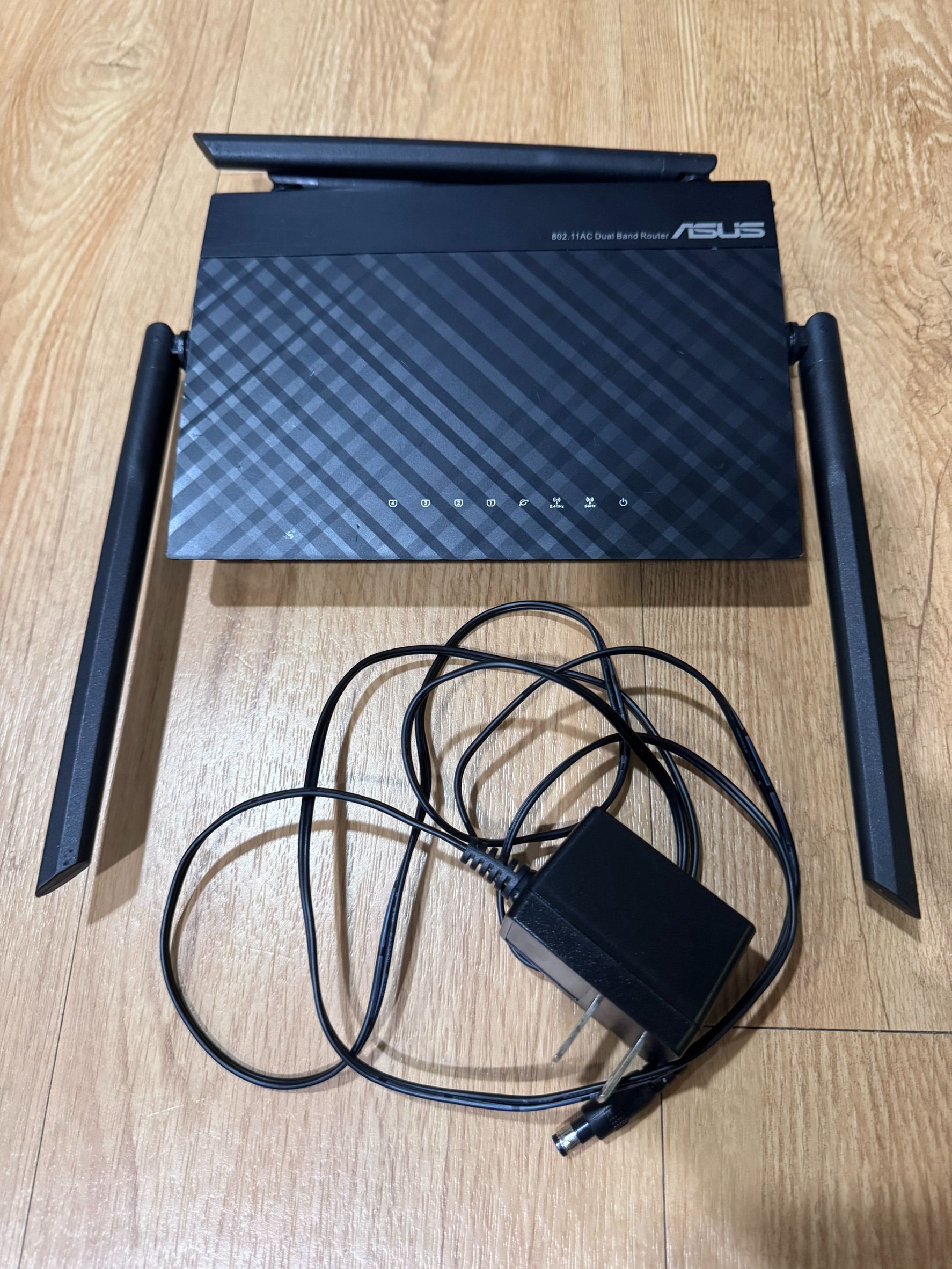 ASUS RT-AC1200 V2 同步雙頻無線分享器