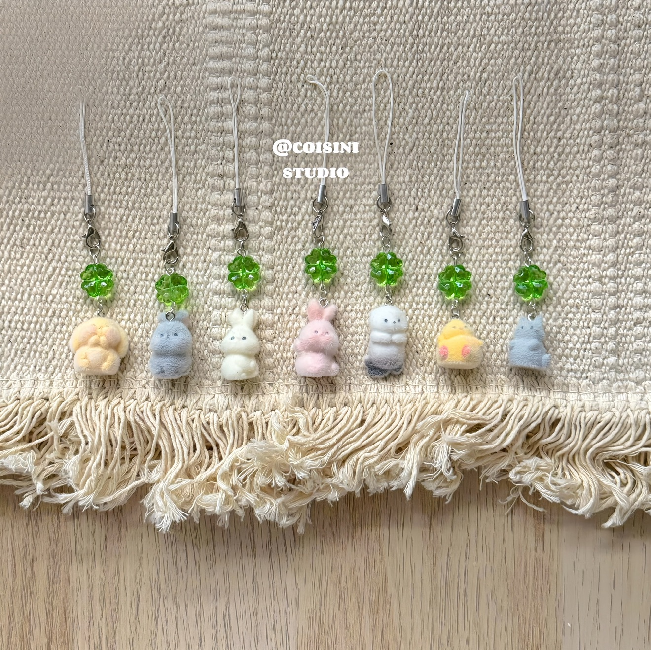 幸運草植絨吊飾🍀 airpods 吊飾 鑰匙扣 手機掛鏈 可愛 手機鏈