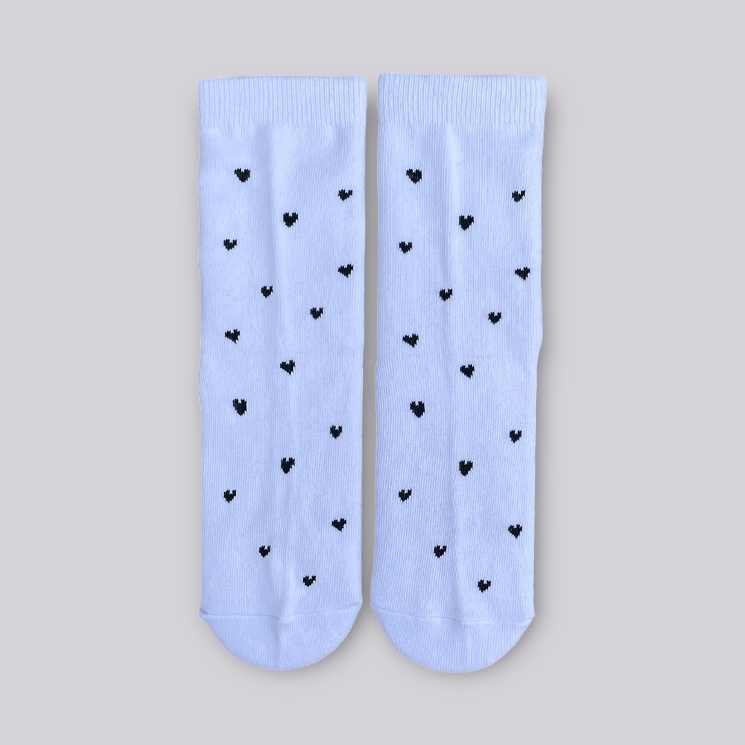 白色愛心襪
