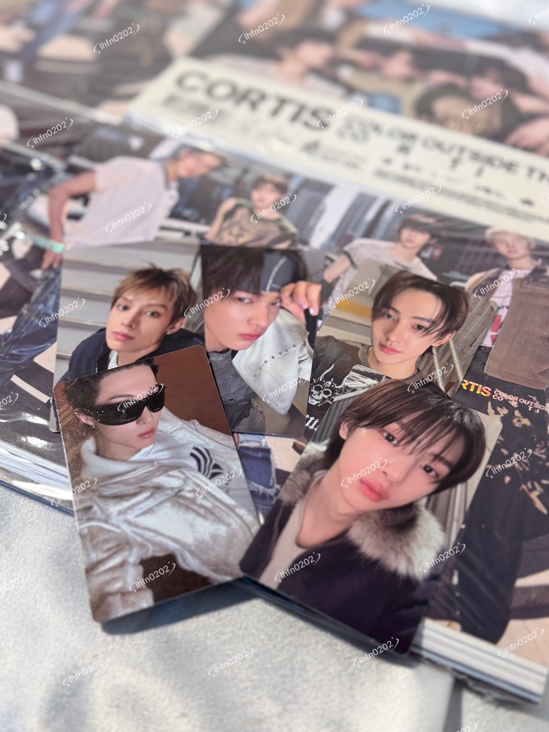 CORTIS第一張迷你專輯「COLOR OUTSIDE THE LINES」+wvs 年末 特典