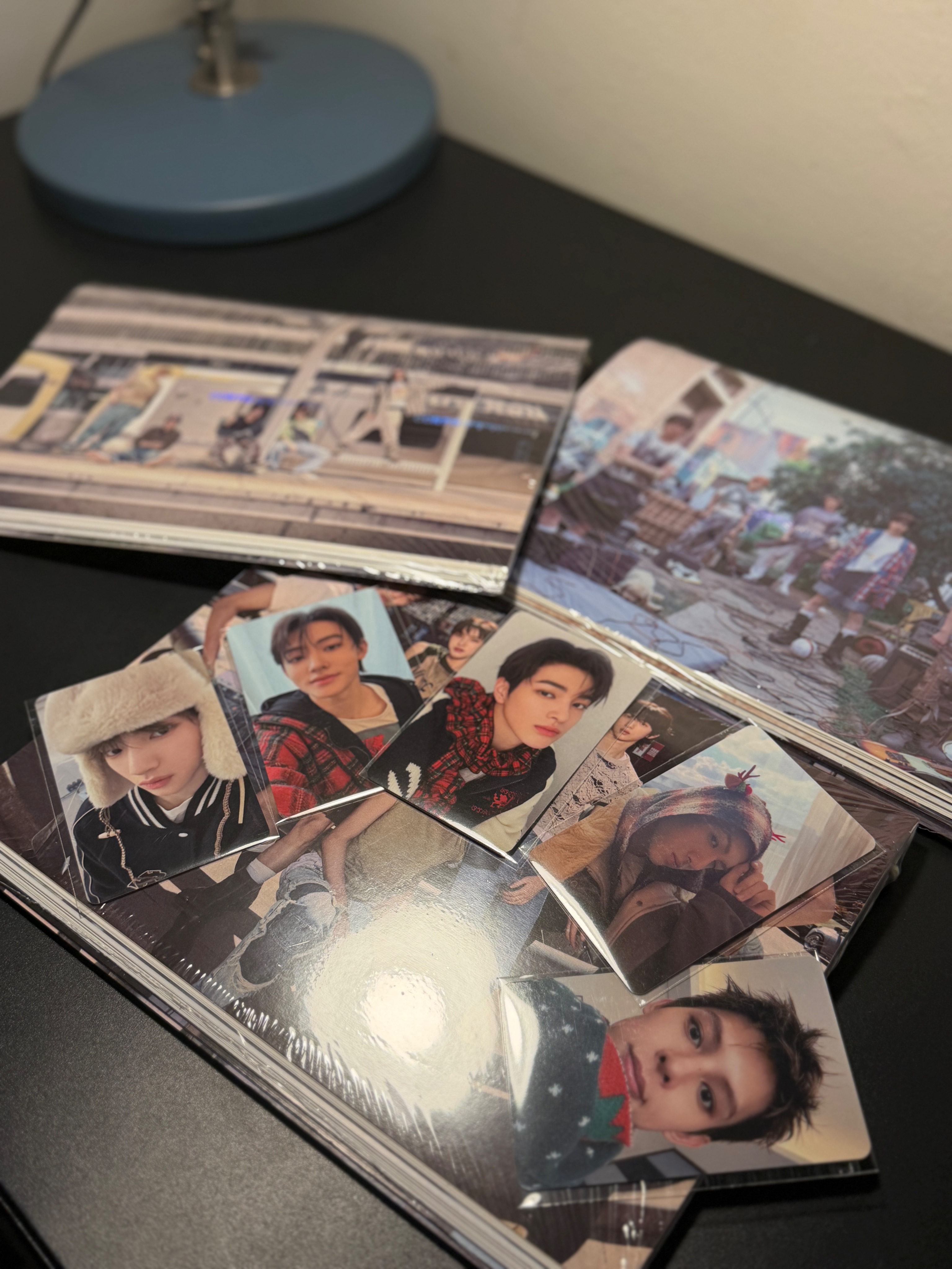 CORTIS第一張迷你專輯「COLOR OUTSIDE THE LINES」+mp年末特典