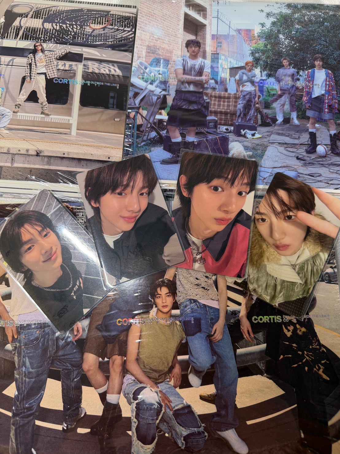 CORTIS第一張迷你專輯「COLOR OUTSIDE THE LINES」+指定特典 | 訓專區