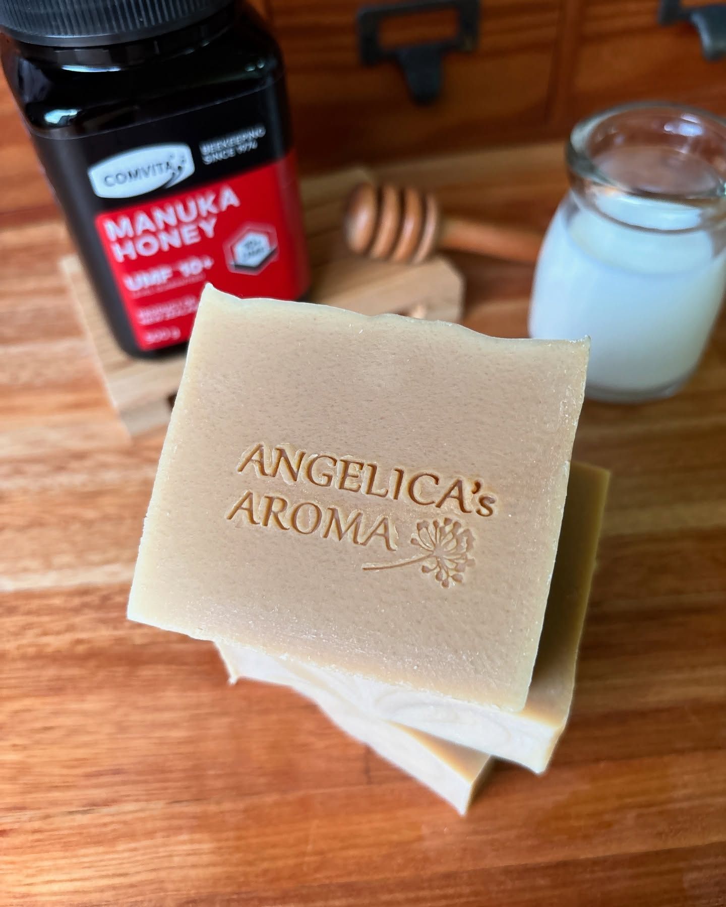 麥蘆卡蜂蜜羊奶皂 / Manuka Honey ＆ Goat Milk Soap