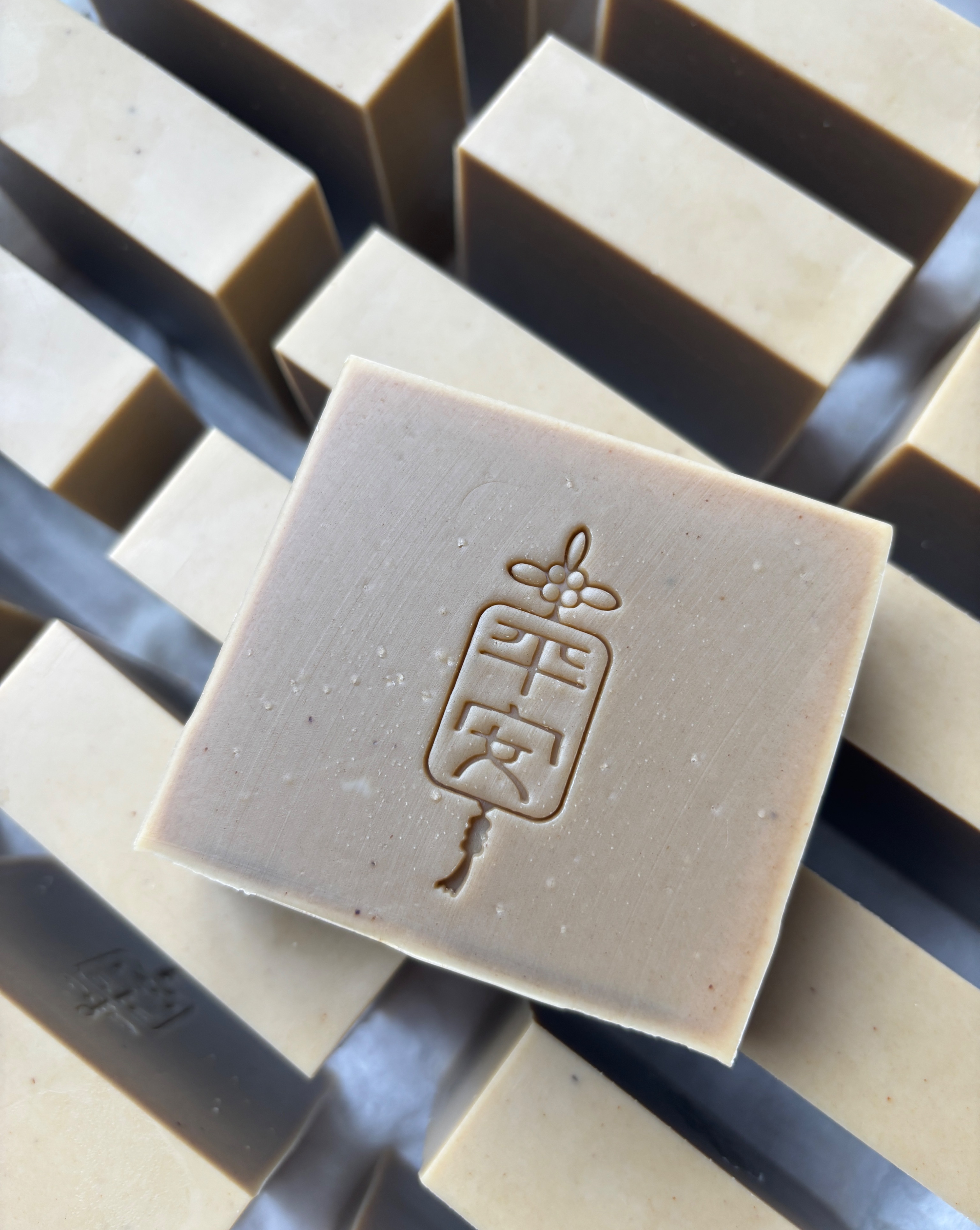 午時水艾草平安皂 / Mugwort Aura Cleansing Soap