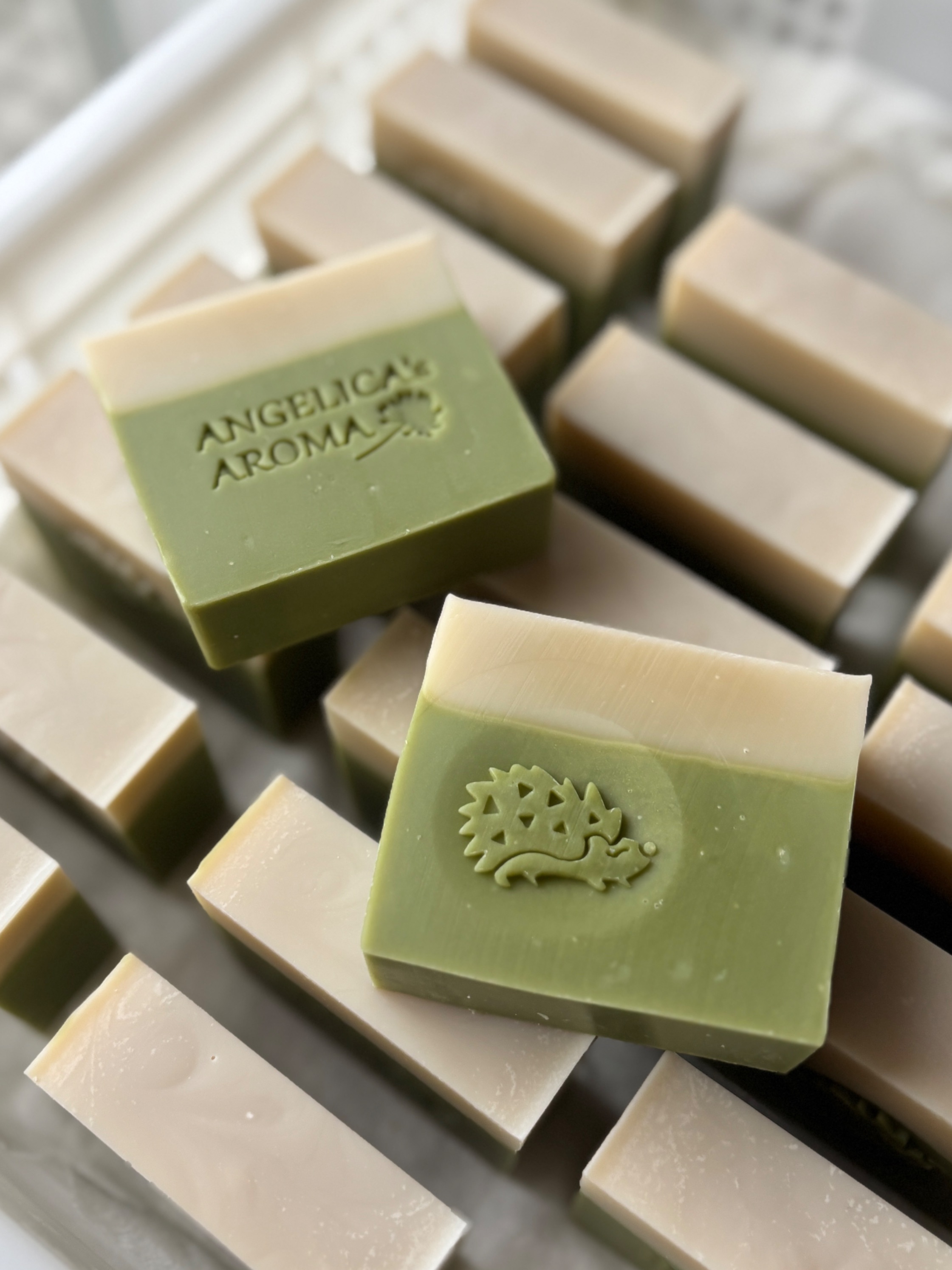 酪梨蘆薈無香皂 /  Avocado Oil ＆ Aloe Soap