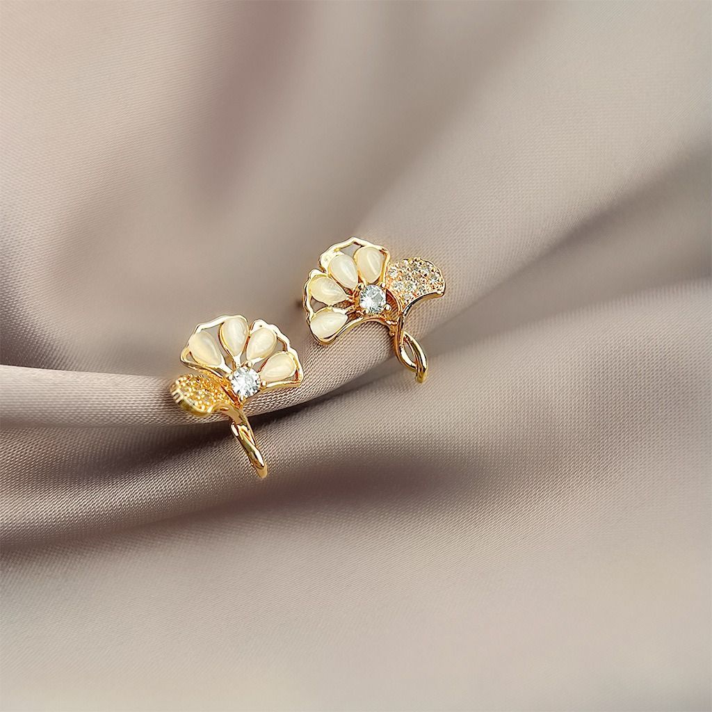 激推!!!《微光銀杏》貓眼石耳夾