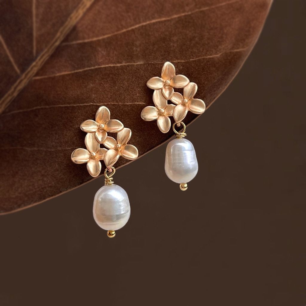 🌿 桂花香淡水珍珠手工耳環｜時尚輕奢通勤款