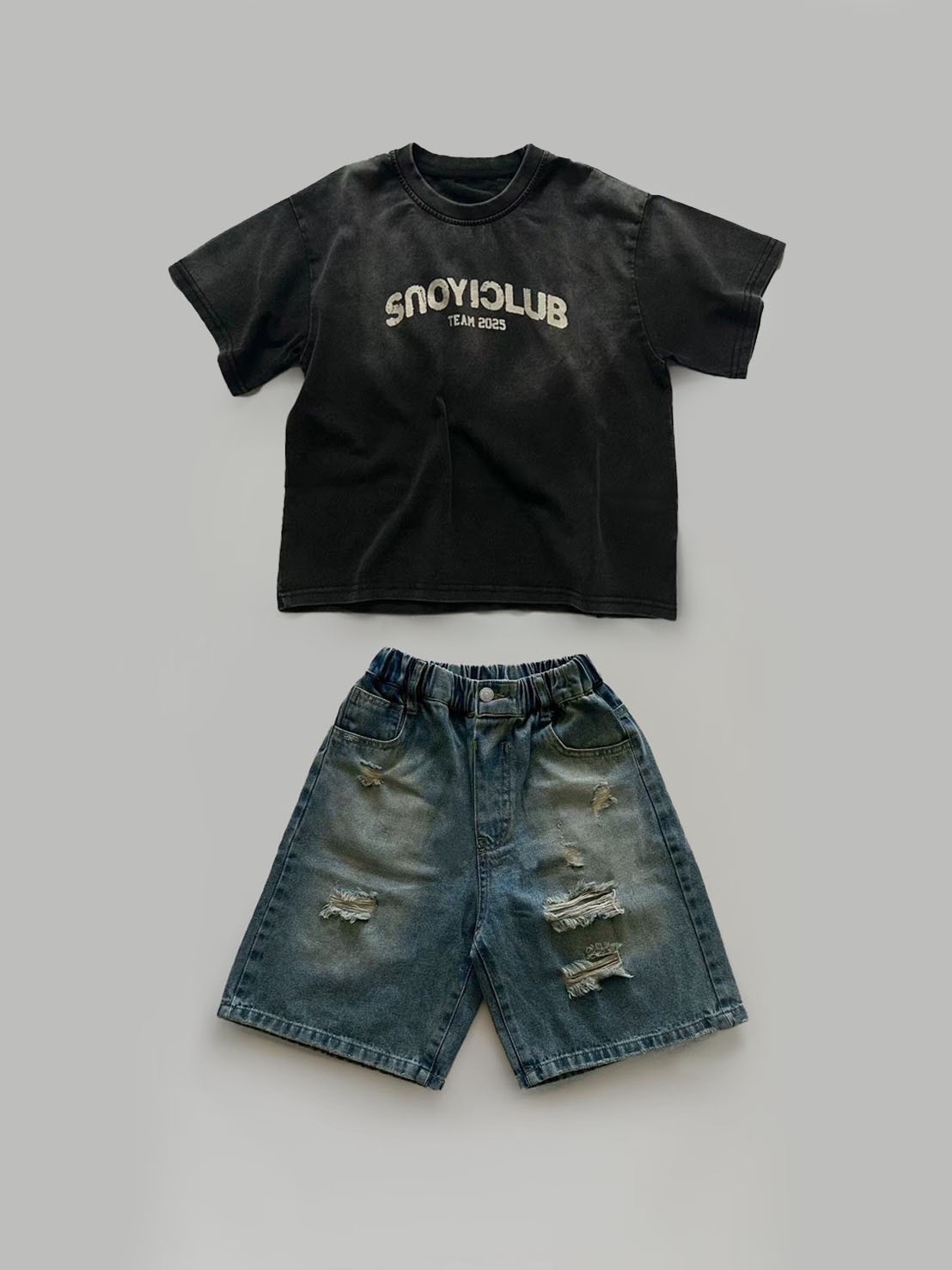 刷舊字母印花T x 仿舊牛仔短褲