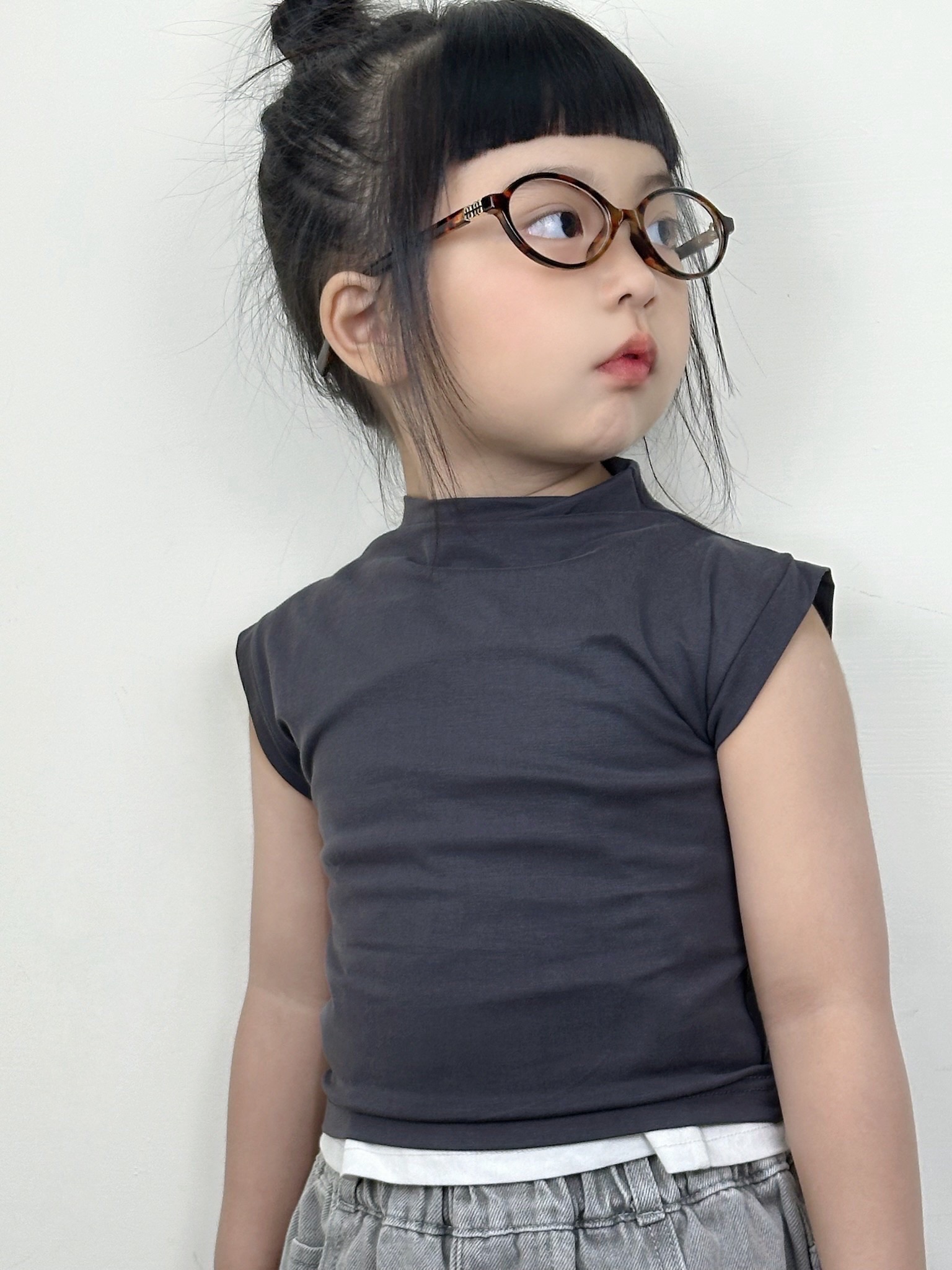 小高領短版上衣（白/灰/黑）