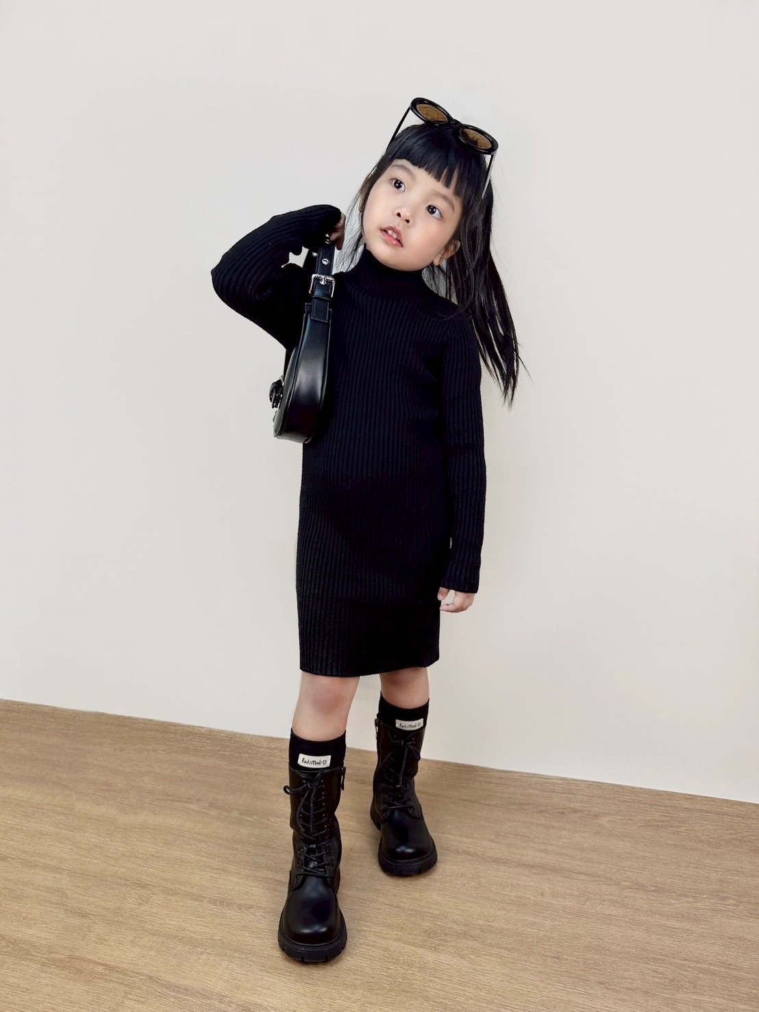 極簡高領針織洋裝｜Minimal Ribbed Knit Dress