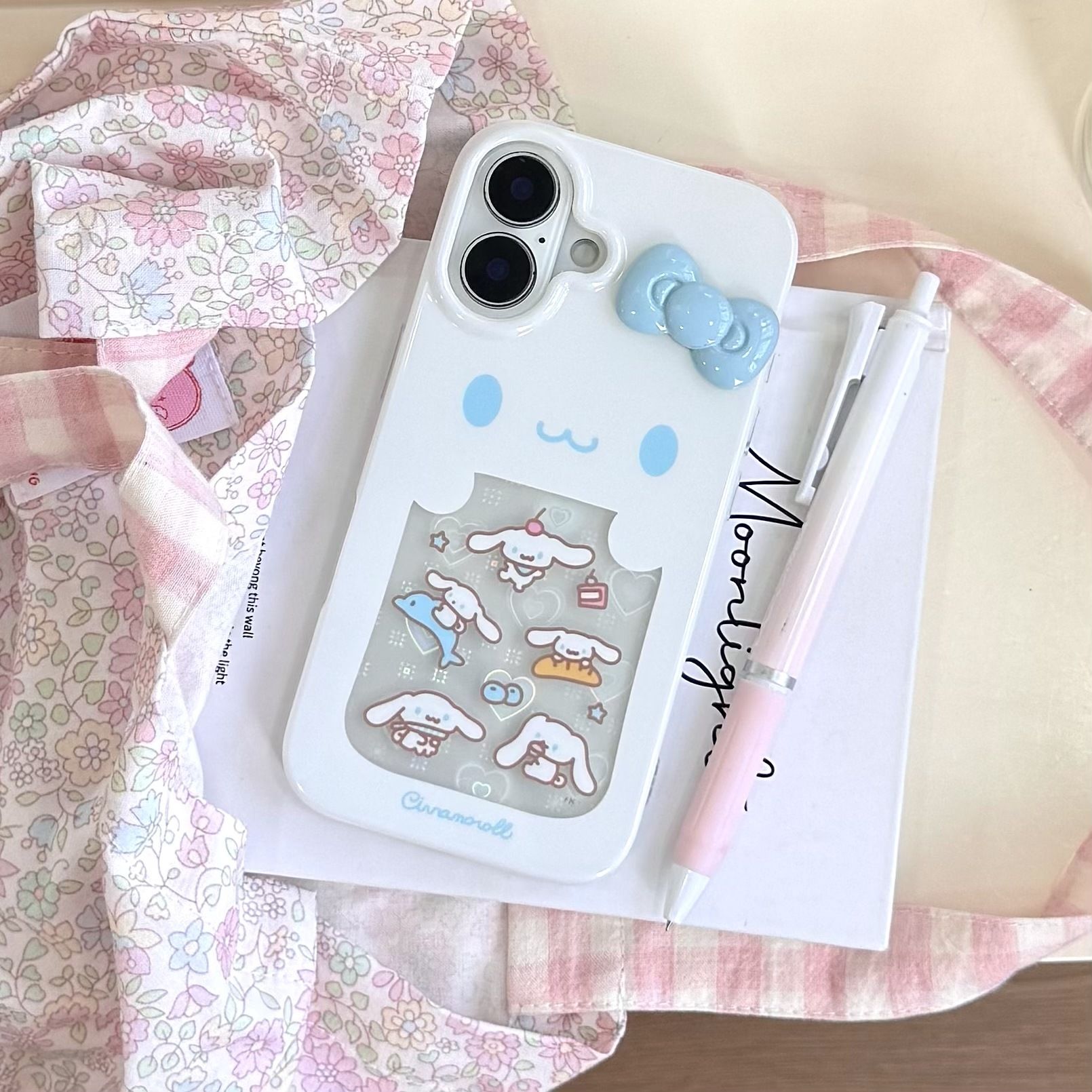 11 p.m.| 可愛 藍色蝴蝶結大耳狗 鏤空鐳射愛心 iPhone手機殼