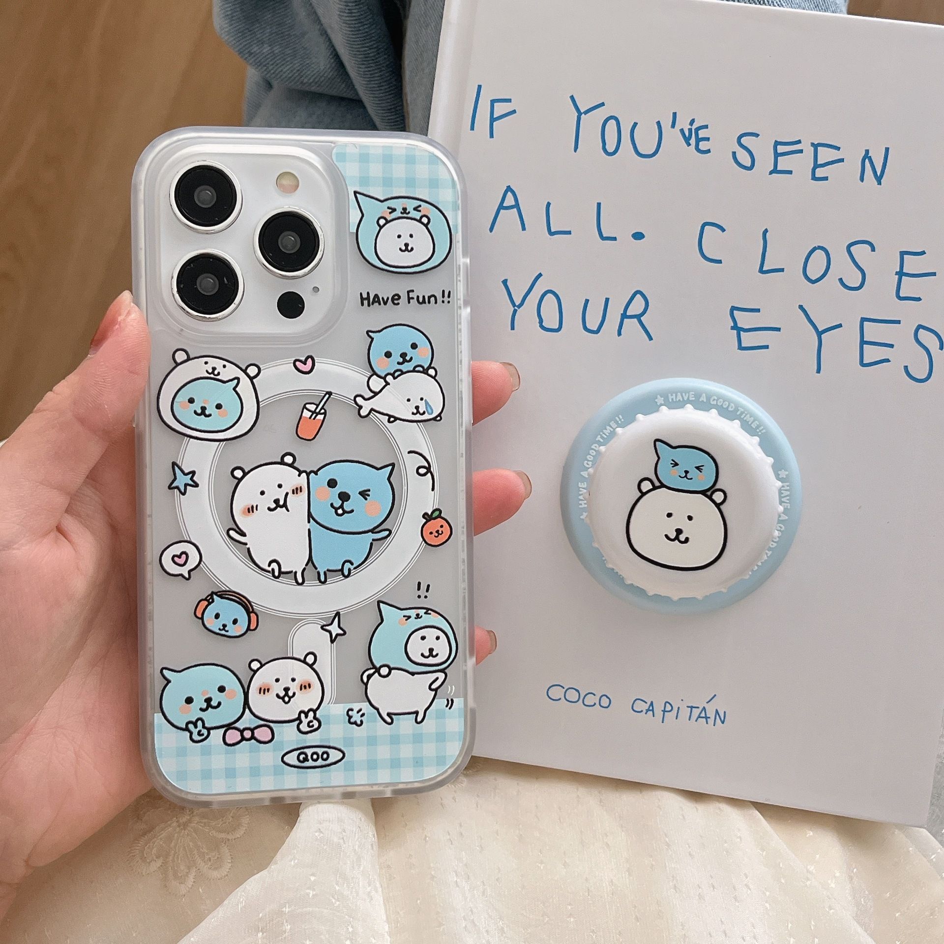 11 p.m.| 萌萌可愛 Qoo酷兒小白熊 霧面親膚磨砂 瓶蓋造型磁吸支架 iPhone手機殼