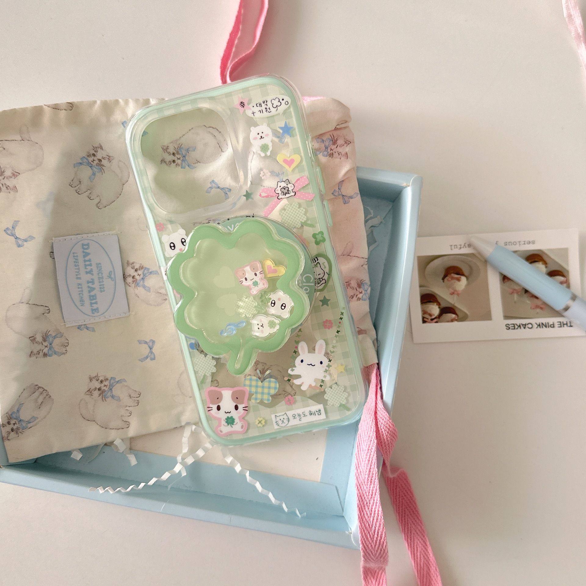 11 p.m.| 萌萌可愛 幸運草貓咪 小熊兔子 四葉幸運草搖搖支架 磁吸支架 iPhone手機殼