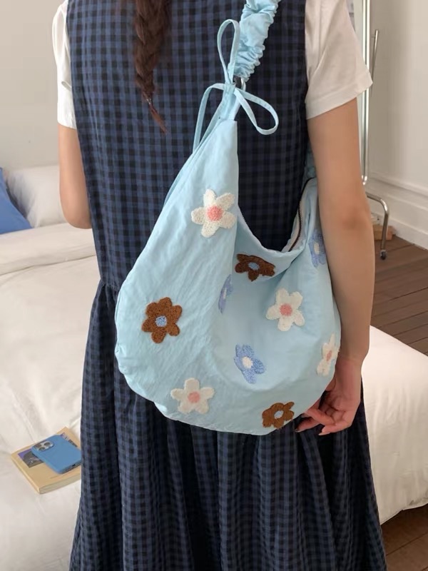 ★萌萌花花刺繡斜挎包★多款
