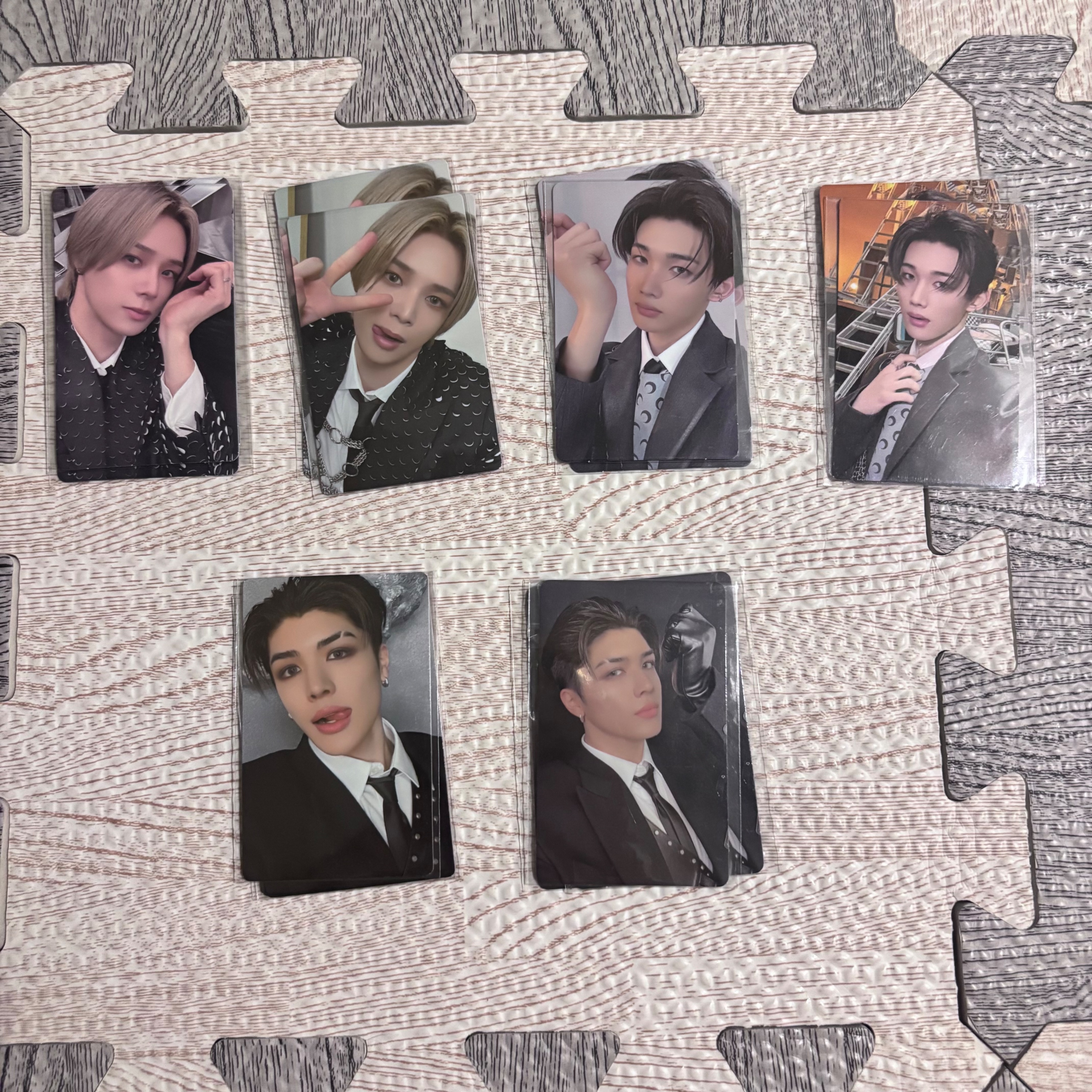 wvs1.0簽售卡+特典卡（*雙卡不拆售）