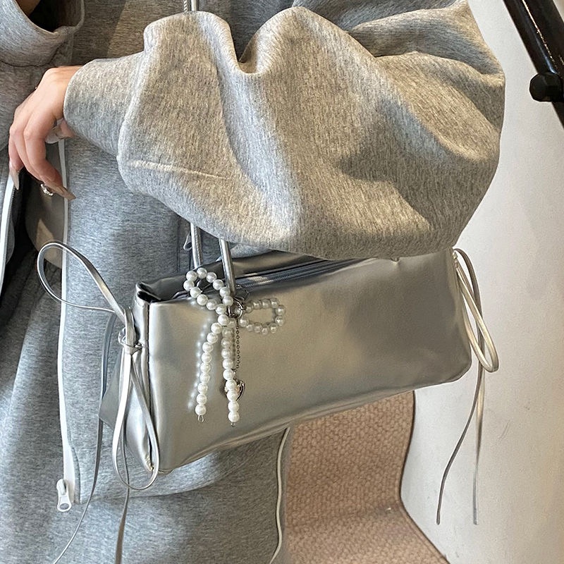 百搭可手提法棍腋下包（含掛墜）