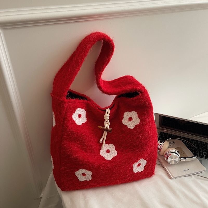 毛絨秋冬花朵刺繡單肩包