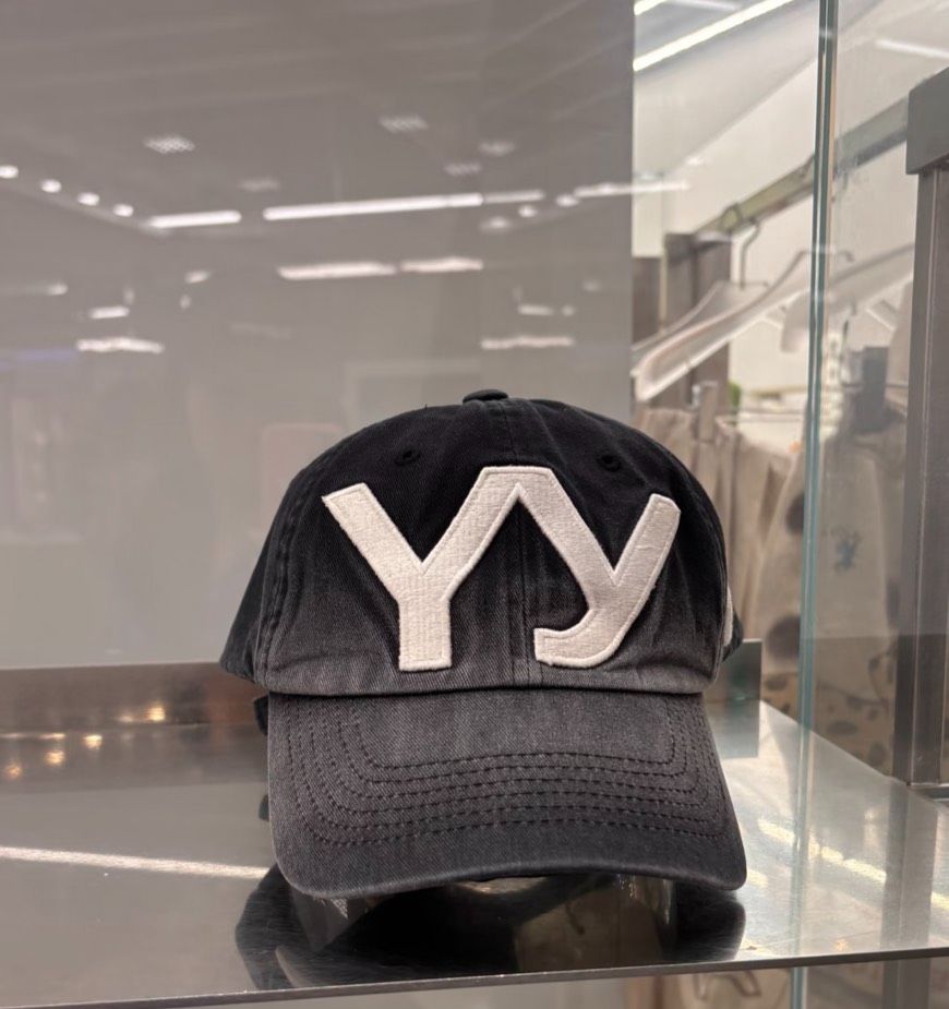 ＜台灣現貨＞🇰🇷 韓國連線🇰🇷 OPEN YY 心型骨頭棒球帽 黑白噴砂感的漸層刷色