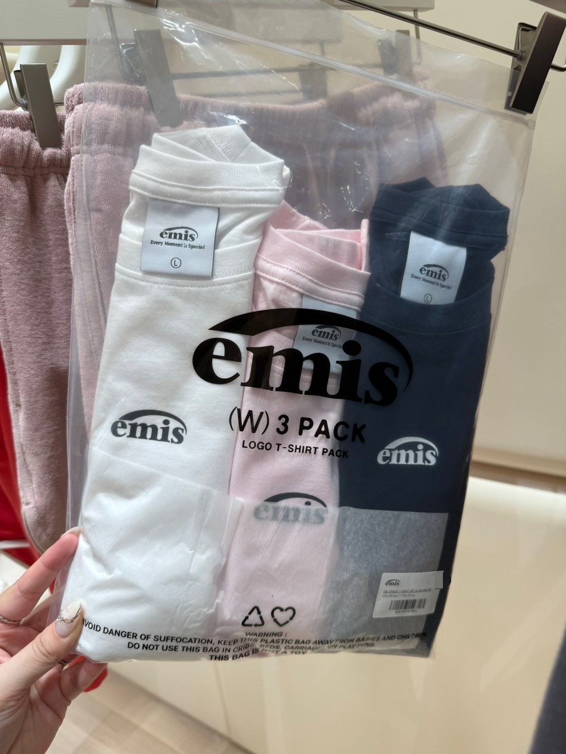 ＜台灣現貨＞🇰🇷韓國連線🇰🇷EMIS 女款上衣三入組