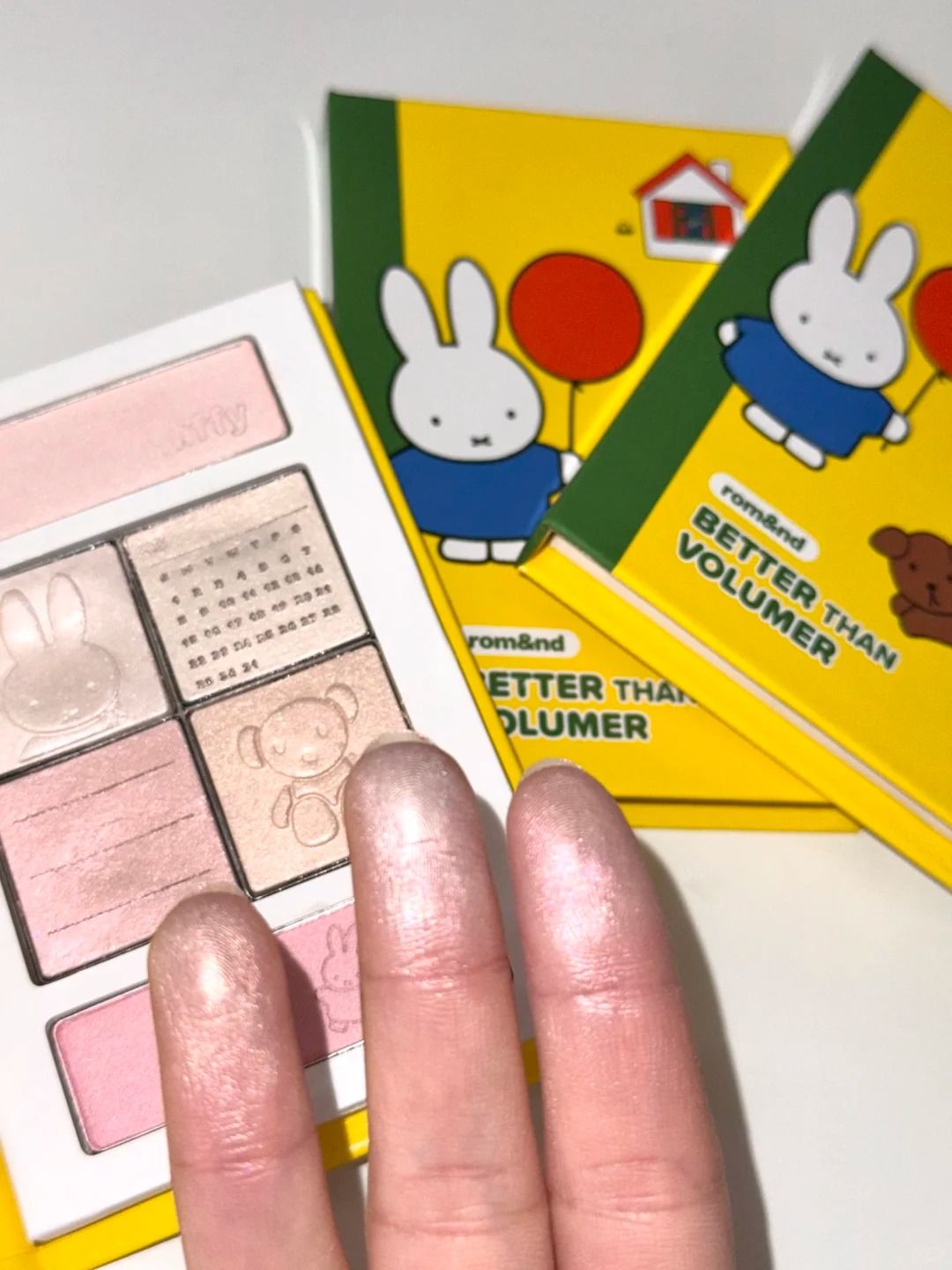 romand x Miffy 書本造型高光盤 미피 베러 댄 볼류머
