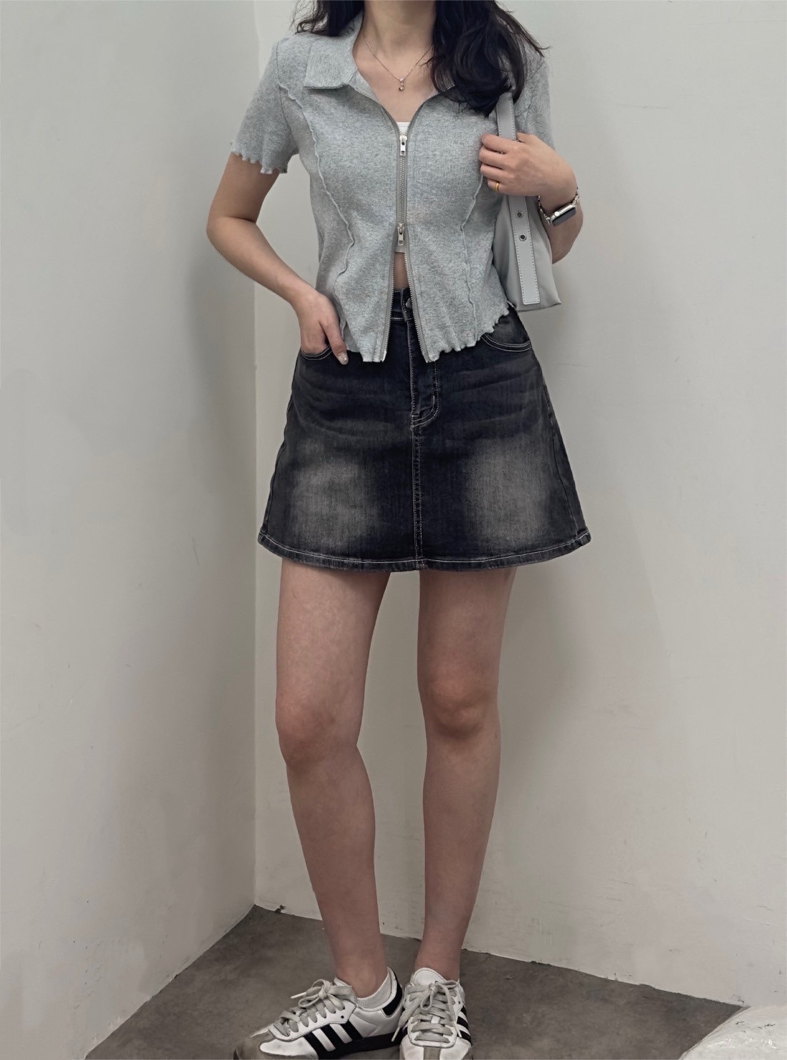 zoezoe.co polo領雙拉鏈短版上衣（B636）
