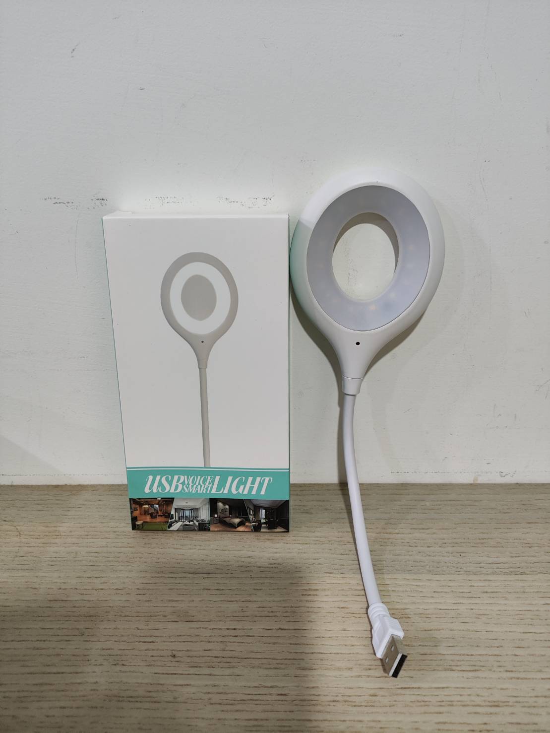 USB智能語音燈（可用語音聲控開燈、關燈、切換顏色、調整明暗，適合做為房間聲控小夜燈）