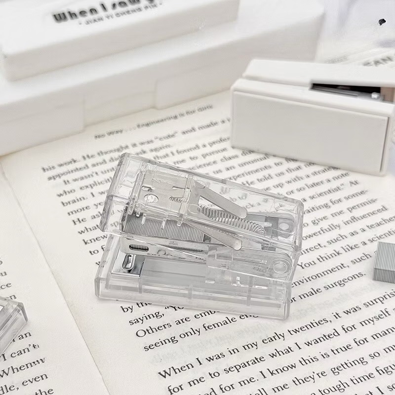 透明 訂書機 附釘書針