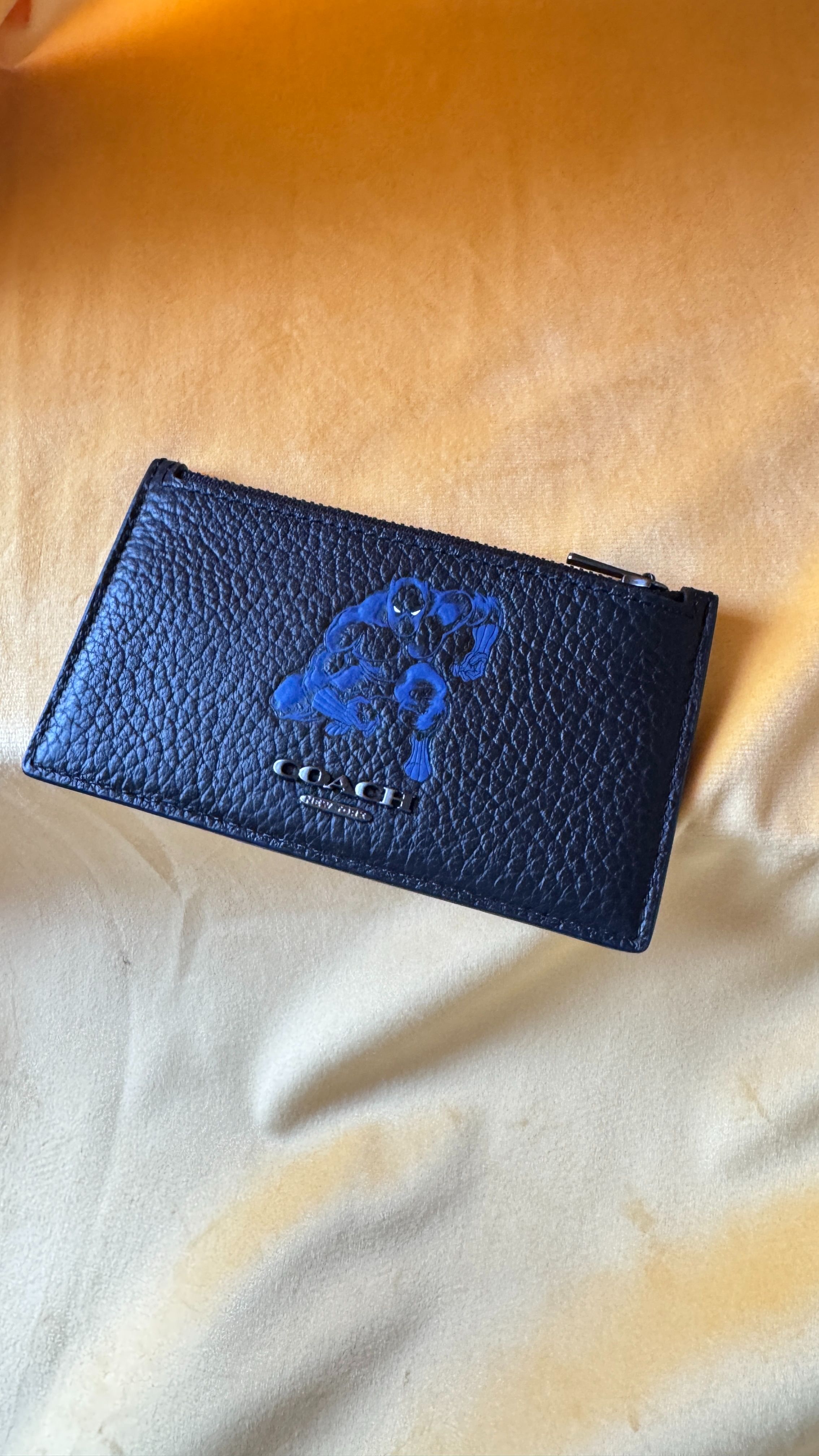 Coach x Marvel 黑豹男卡夾