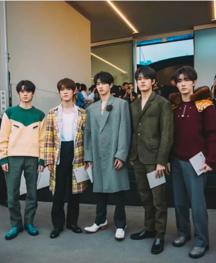 送（每單皆送飯制小卡）