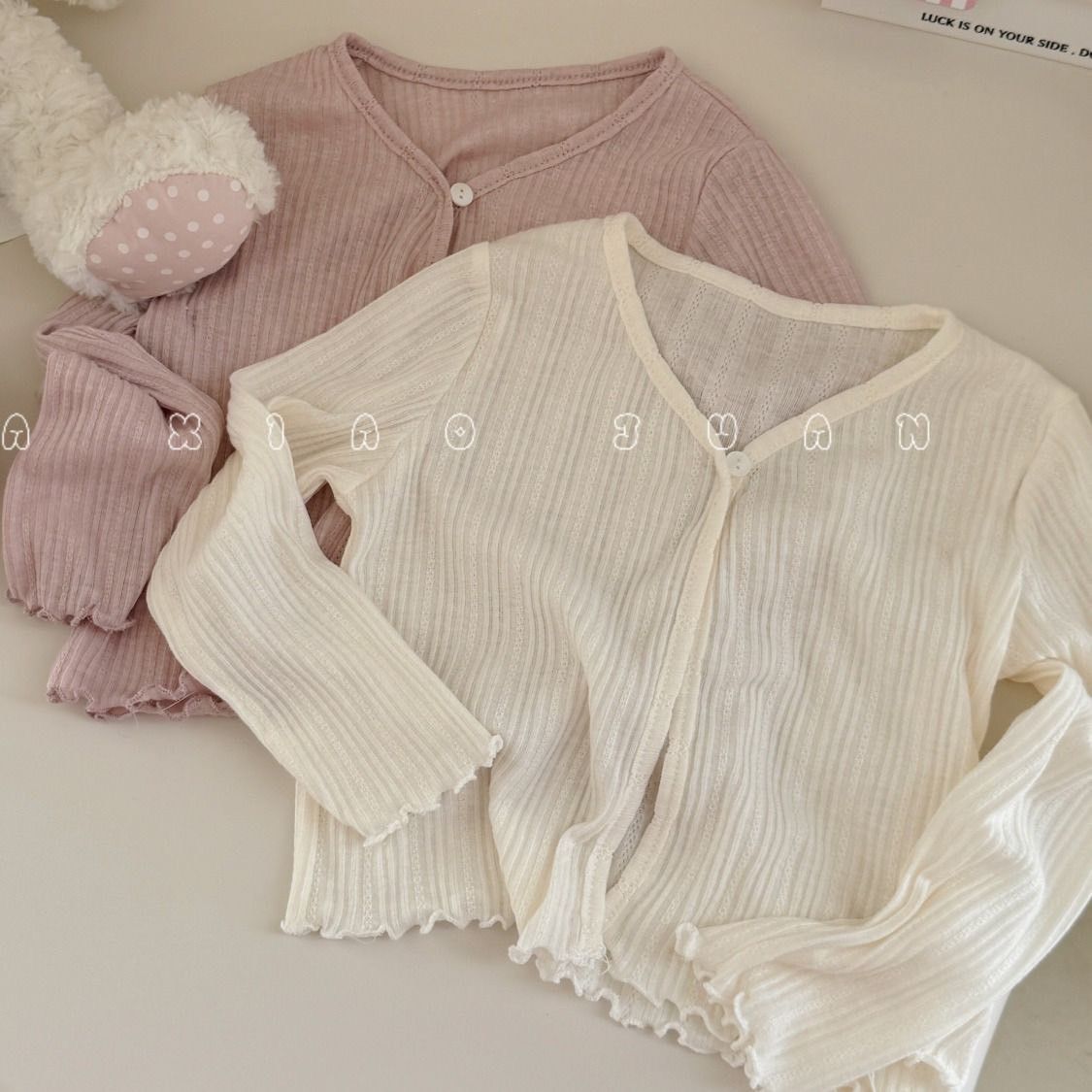 超薄款捲邊針織小外套(白/粉紫)