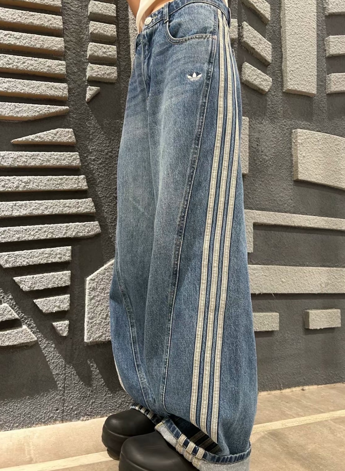 預購 adidas originals Loose AW24 闊腿牛仔褲 女款 牛仔藍 JN0726