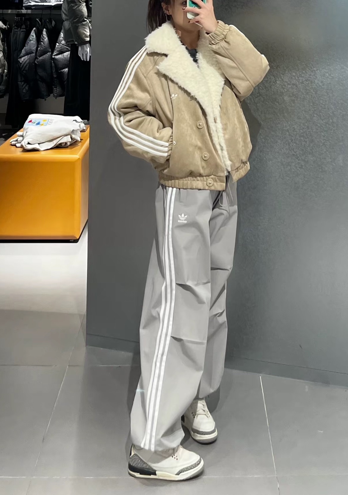 預購 adidas originals Parachute 長褲 女款 純質灰/黑 KB9185/KB91