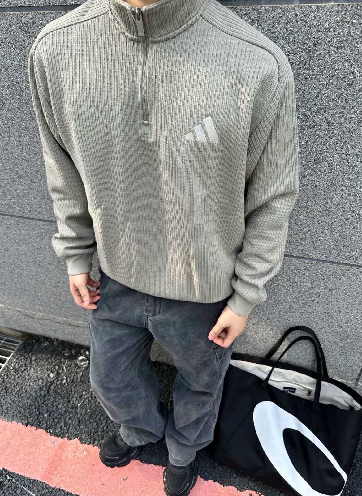 adidas M MH SWEAT舒適立領運動寬松半拉鍊半開襟衛衣 男款 卵石銀灰 JY6950