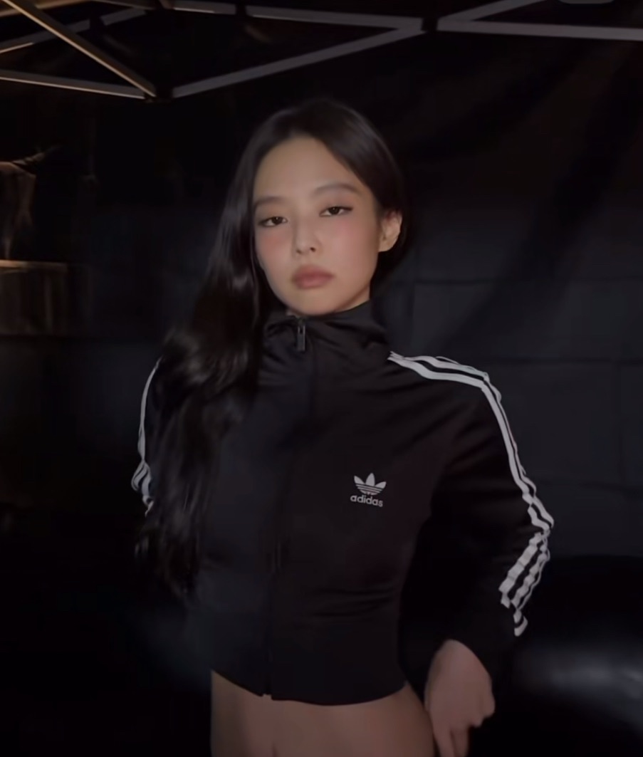 預購 adidas Jennie同款 三葉草 短款長袖短版外套 女款 IL8764