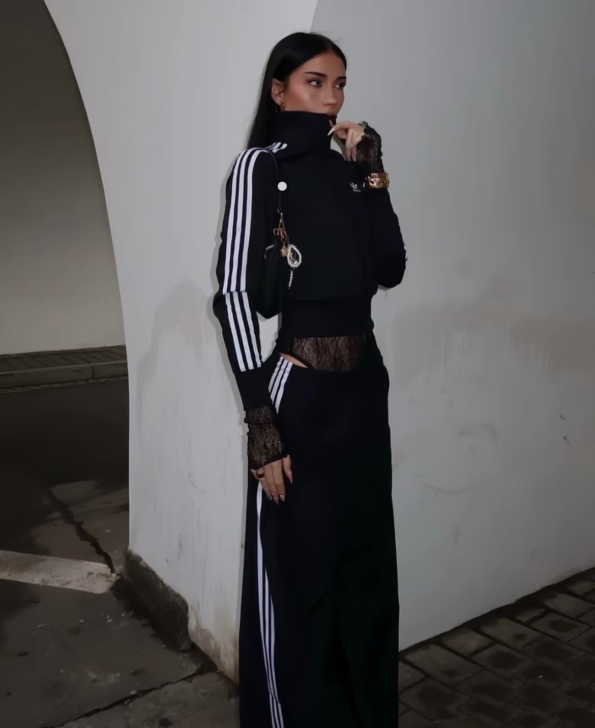 預購 adidas originals 寬鬆闊腿休閒褲 長褲 女款 黑色 JD3390