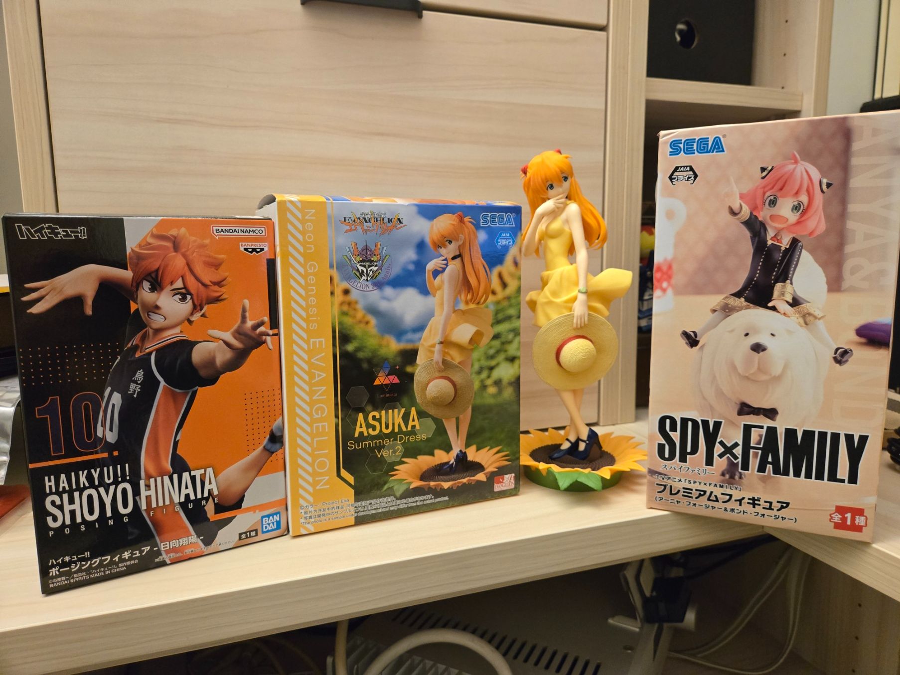 日本動漫公仔展示品出清，每件299
