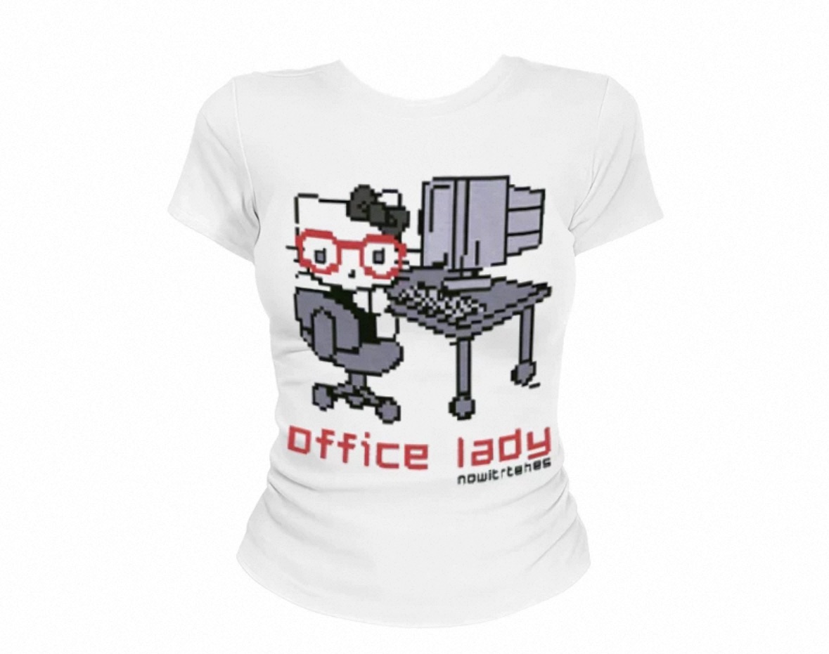 kitty印花白色辣妹短款上衣（尺碼偏小