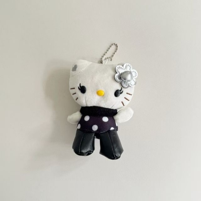 韓國🇰🇷睫毛銀花kitty吊飾