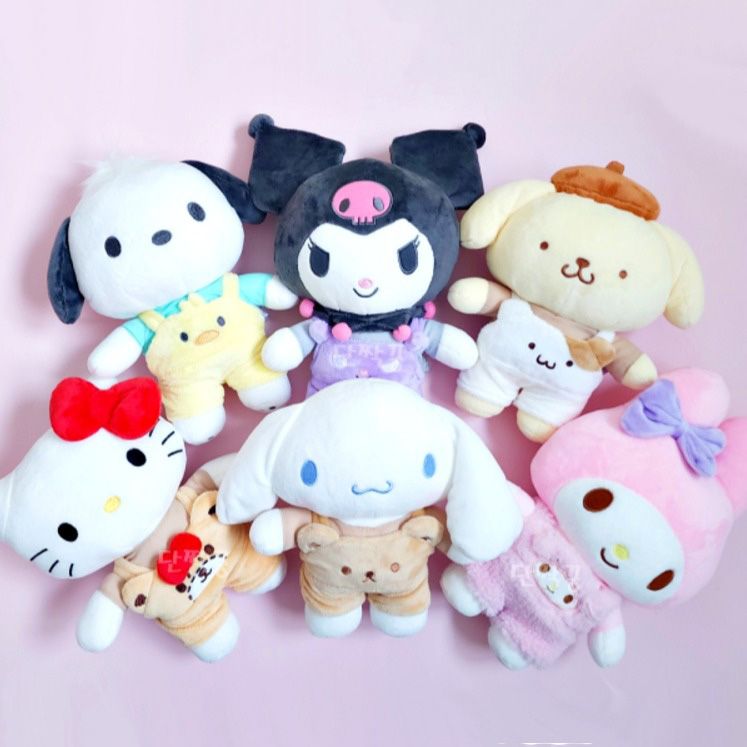 韓國三麗鷗 酷洛米 大耳狗 凱蒂貓HelloKitty 美樂蒂 帕恰狗 布丁狗 好朋友扮裝吊帶褲 娃娃 玩偶 25公分高