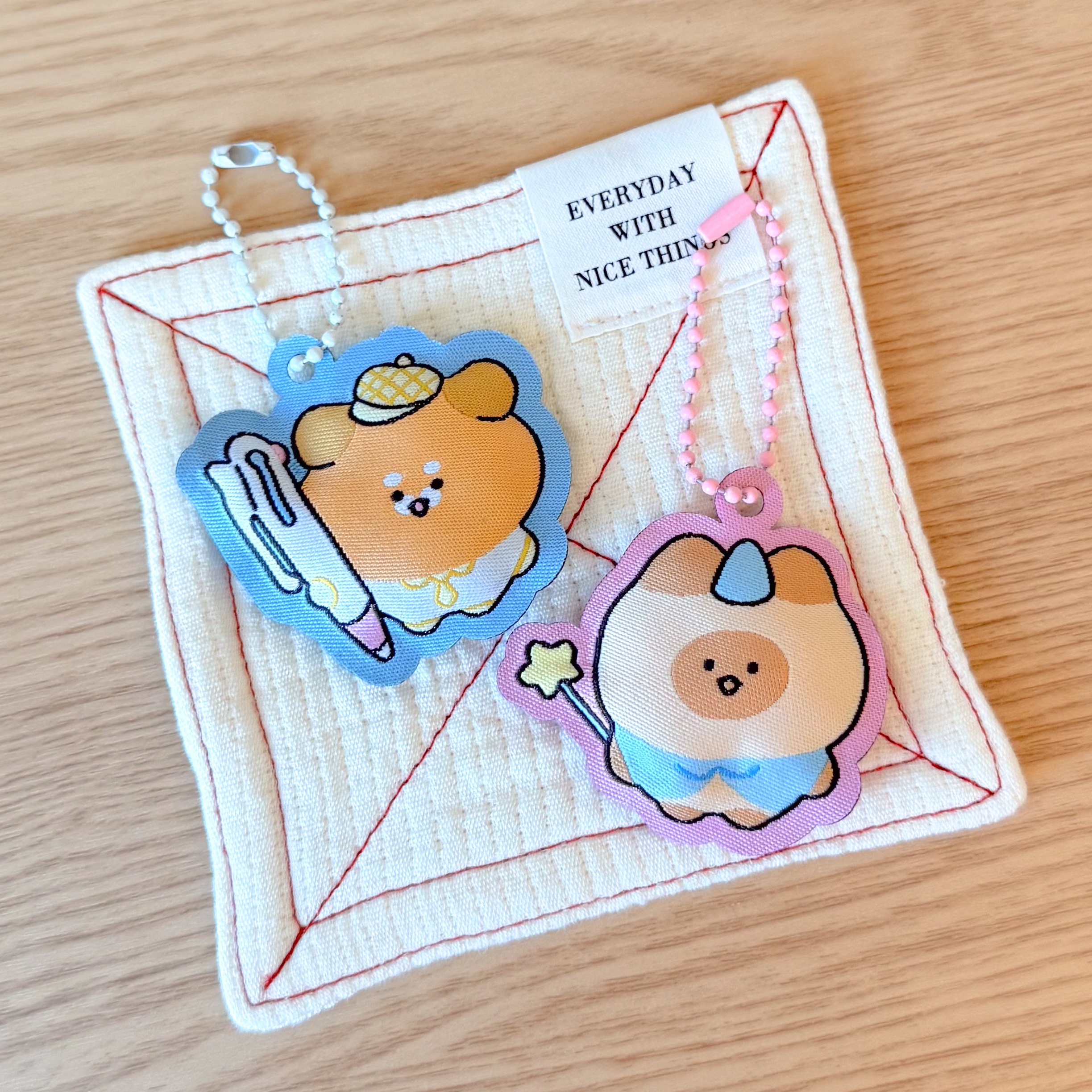 小透明＆噗噗刺繡吊飾