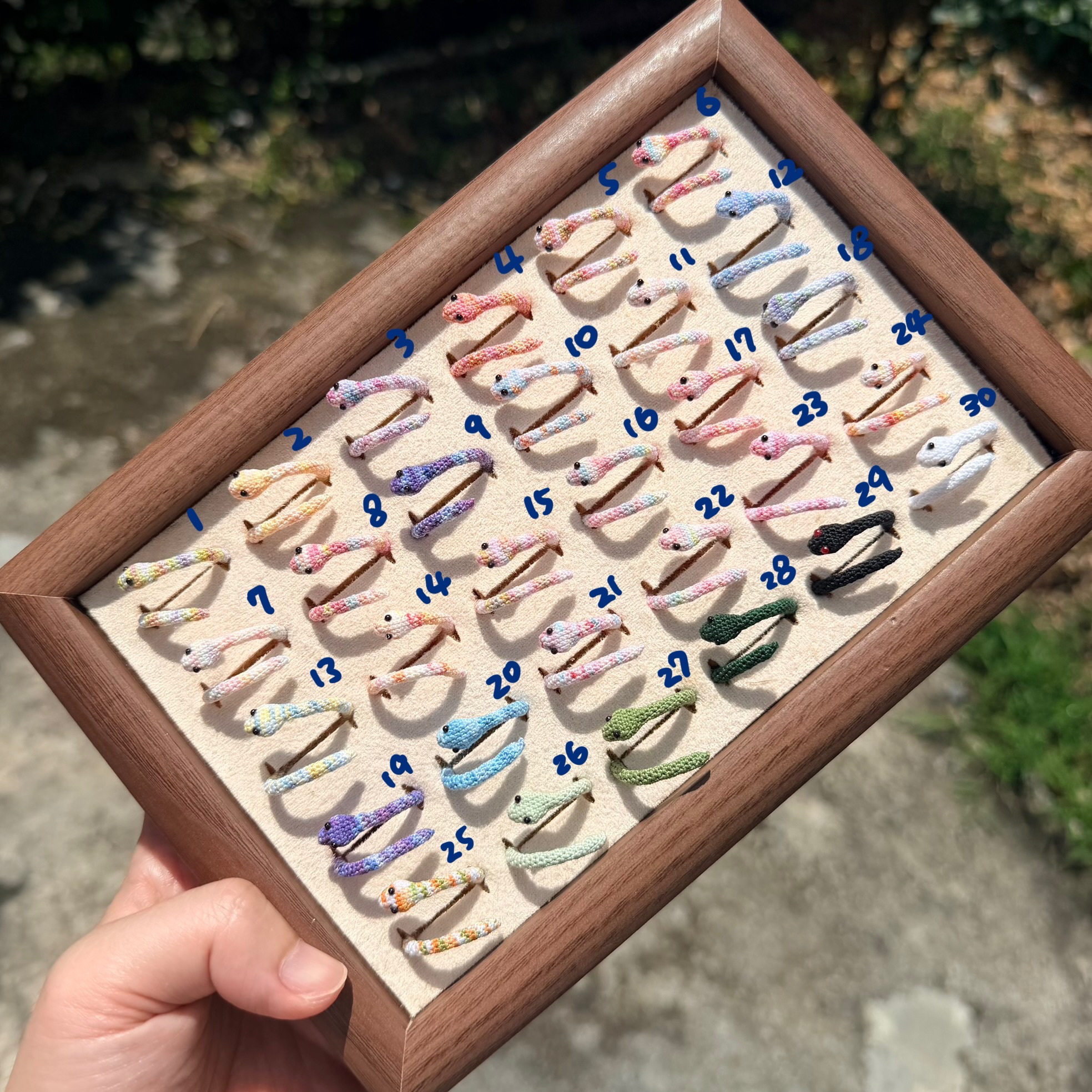 蛇蛇戒指💍（內有半硬銅絲可以凹成自己的戒圍）