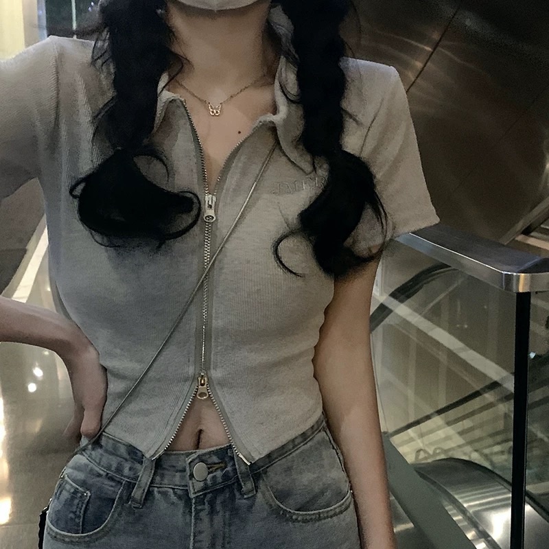 灰色短袖拉鍊上衣 ✨