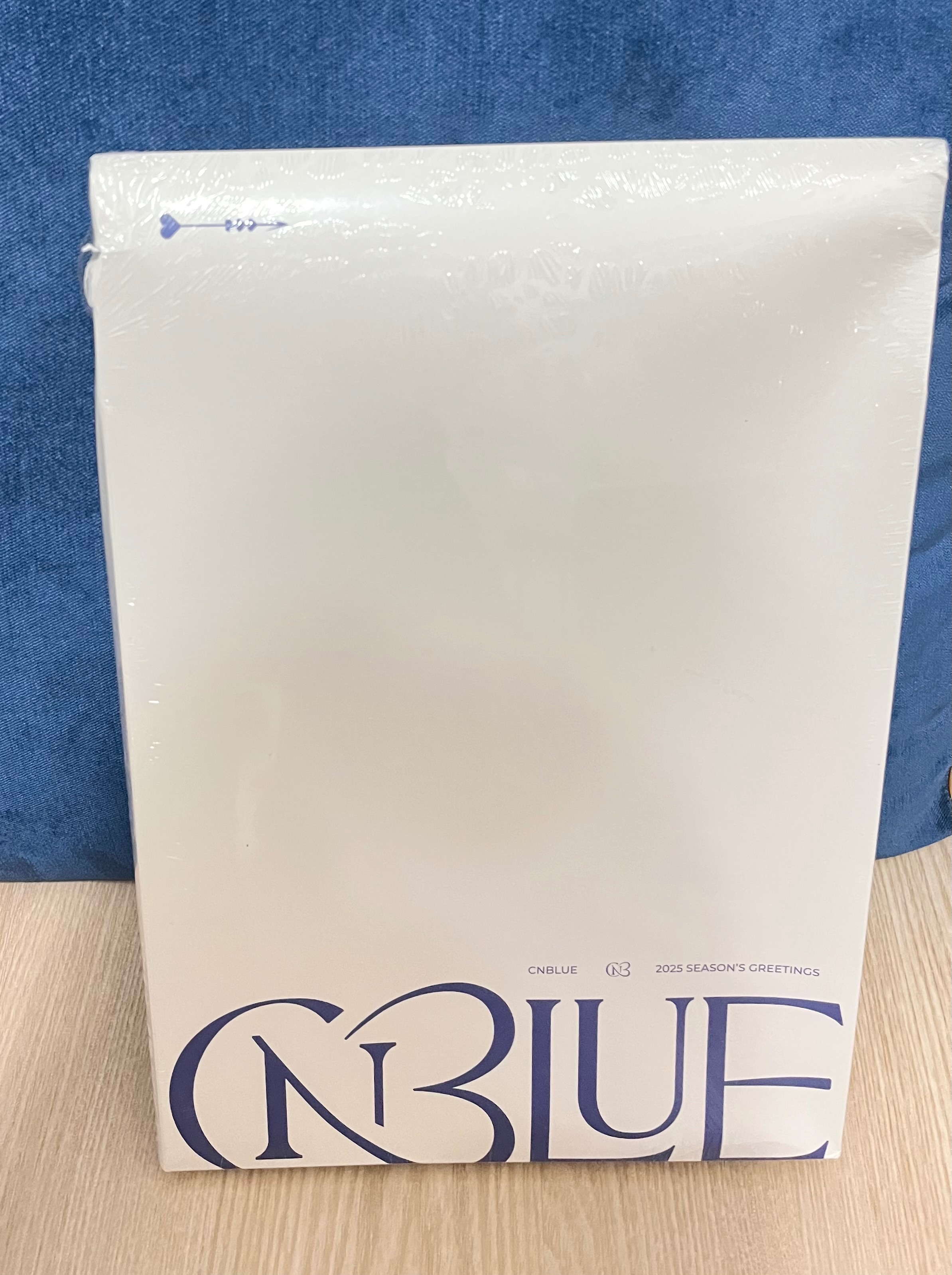 韓版2025年曆全新未拆（盒子微損）