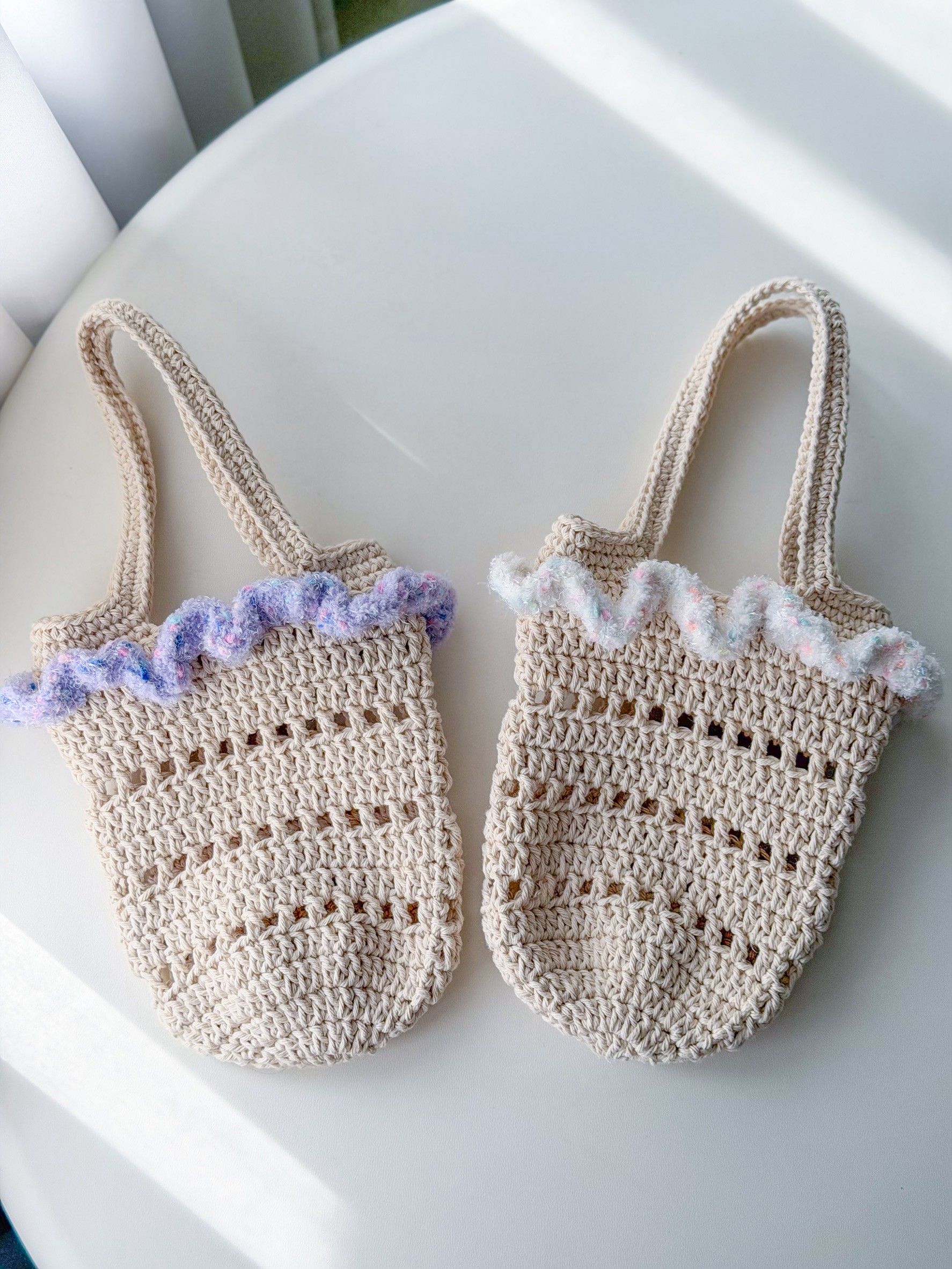 繽紛裙擺 編織飲料提袋 飲料提袋 手工編織 環保提袋 飲料杯套 毛線提袋 冰霸杯提袋 手機包 小提袋