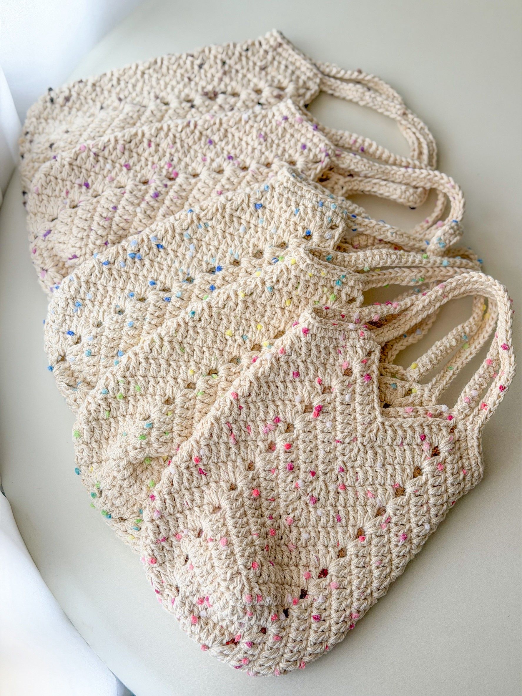 繽紛球球菜籃子 編織飲料提袋 飲料提袋 手工編織 環保提袋 飲料杯套 毛線提袋 冰霸杯提袋