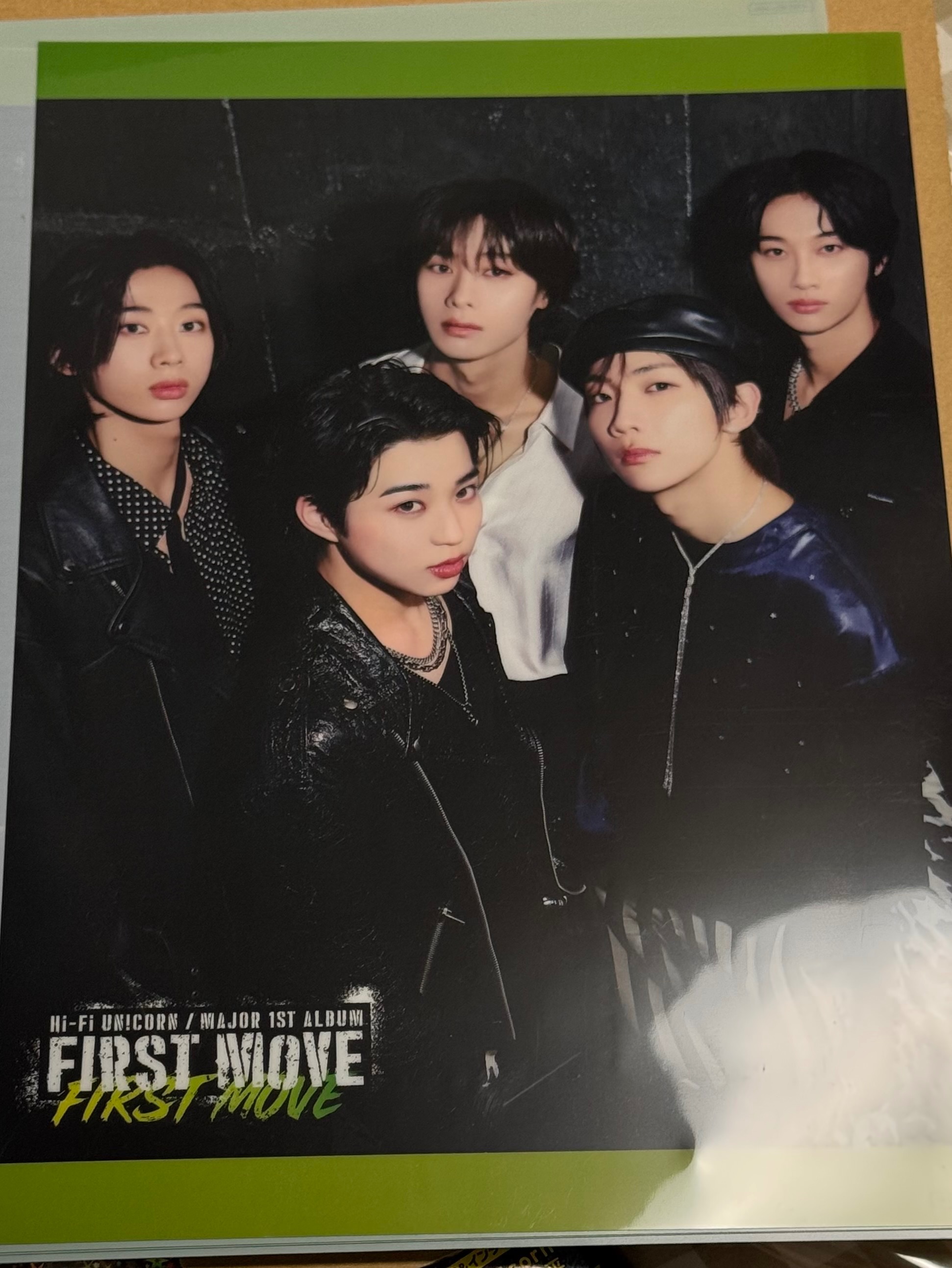 FIRST MOVE專輯 樂天通路海報