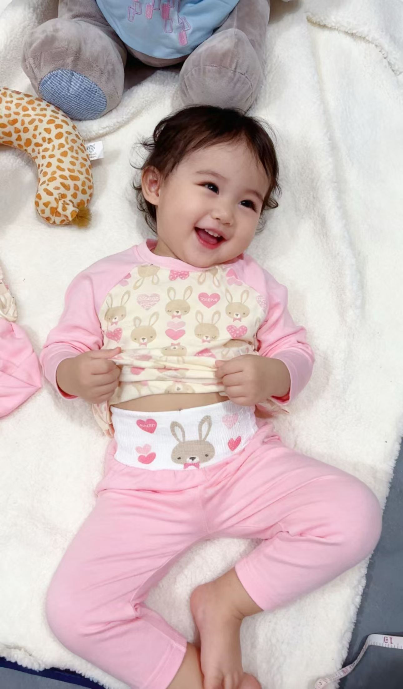 🅟🅤🅕🅕🅢 現貨  Ⅰ 西松屋兔兔肚圍睡衣 Ⅰ